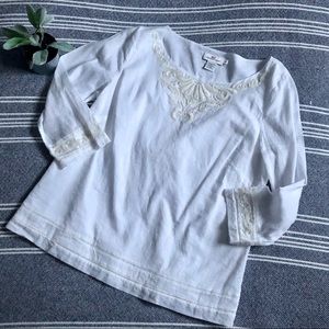 Vineyard Vines embroidered top